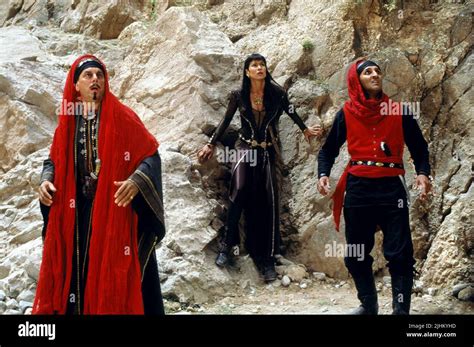 ALUN ARMSTRONG, PATRICIA VELAZQUEZ, THE MUMMY RETURNS, 2001 Stock Photo ...