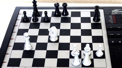 simple chess puzzle for kids - YouTube