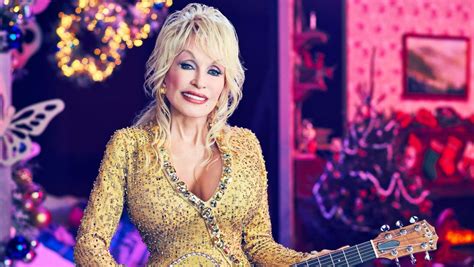 Dolly Parton Interview: Turning Down Super Bowl Halftime Show, New ...