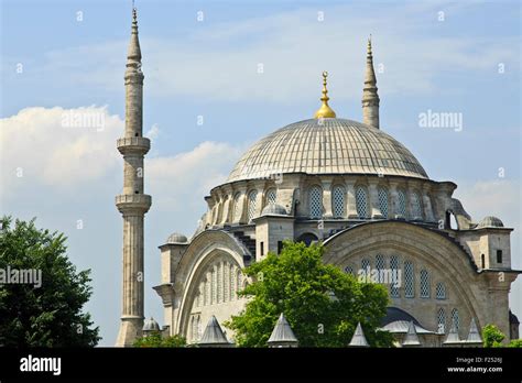 Islamic architecture of mosques in Istanbul , Turkey Stock Photo - Alamy