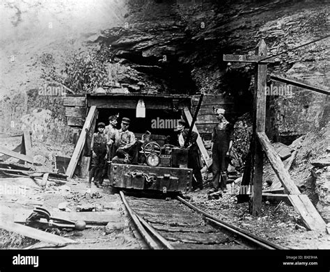 Entrance to a West Virginia coal mine, a "drift" mine, circa 1908 Stock ...