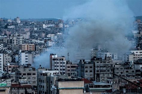 Los palestinos lanzan una lluvia de cohetes contra Israel en un clima de máxima tensión en Gaza ...