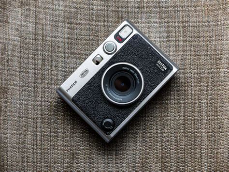 Fujifilm Instax Mini Evo Review - DELA DISCOUNT