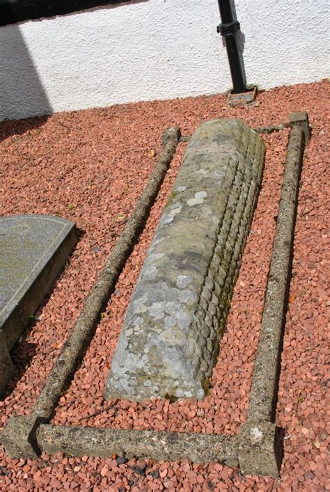 Dalserf hogback stone – Graveyards of Scotland