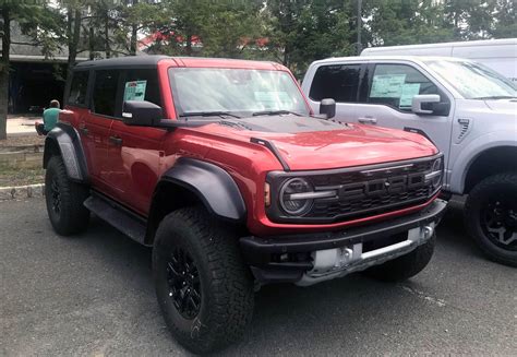 🌶 My Bronco Raptor (Hot Pepper Red) arrived at dealer today (9/3 ...