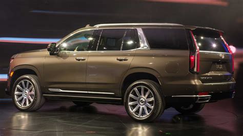 2021 Cadillac Escalade ESV Revealed Ahead Of New York Auto Show