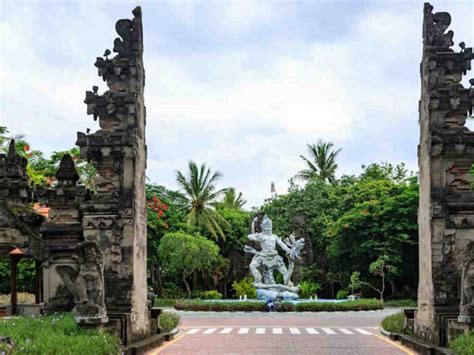 What to do in Nusa Dua in Bali, Indonesia: Travel Guide