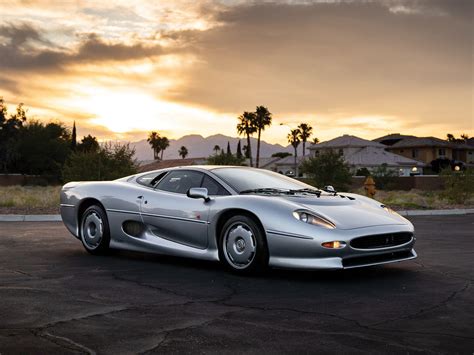 Jaguar XJ220 Wallpapers - Top Free Jaguar XJ220 Backgrounds ...