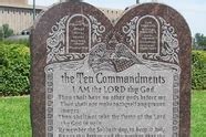 Texas GOP's Ten Commandments School Bill Fails | History News Network