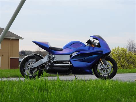 MTT Y2K Superbike: The First Turbine-Powered Street Legal Motorcycle!