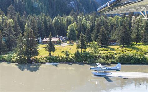 Taku Lodge Landing - Wings Airways & Taku Lodge | Alaskan Glacier ...