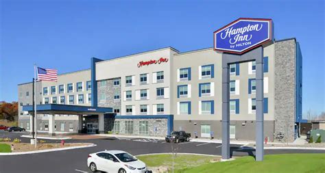 Hampton Inn by Hilton - Visit Lakeville Minnesota