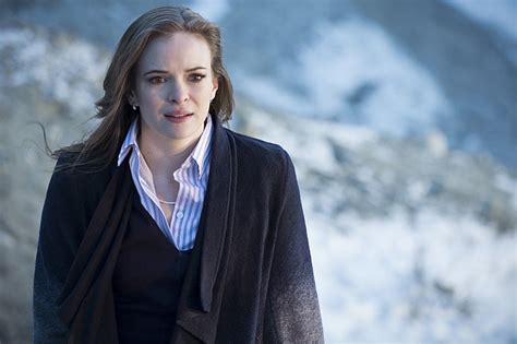 The Flash's Danielle Panabaker Talks Killer Frost, Snowbarry, The Spinoff and More