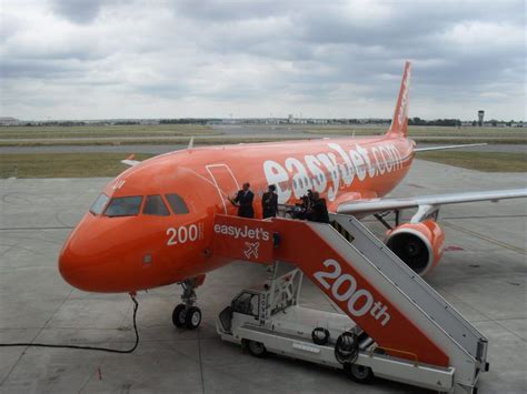 Easyjet unveils a new plane – and it's orange | Business Travel News Europe