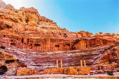 'Amphitheater Theatre, Petra, Jordan. Built in Treasury by Nabataeans in 100 AD Seats7,000 ...