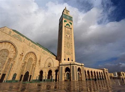 Maroc: des mosquées sont contraintes de baisser le volume des hauts parleurs pour l'adhan du ...