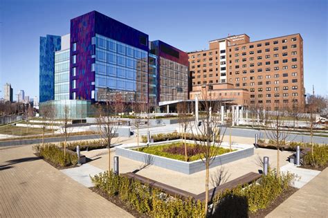 Honorable Mention/Built: University of Minnesota Amplatz Children's Hospital, Minneapolis ...