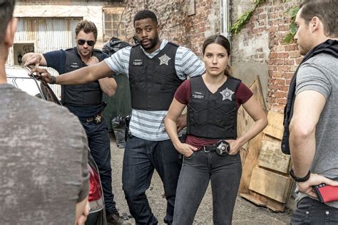 Chicago PD: Season Five Renewal for NBC Cop Series - canceled + renewed TV shows, ratings - TV ...