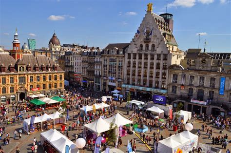 表参道フランス語: La Grande Braderie de Lille (en cours)： リールの大骨董市