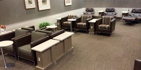 DEN: USO Lounge Reviews & Photos - Terminal A, USO Lounge | LoungeBuddy