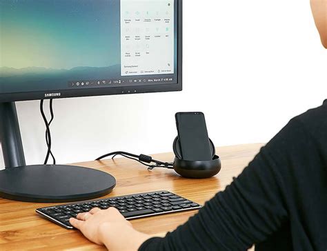 Samsung Galaxy S8 DeX Dock » Gadget Flow