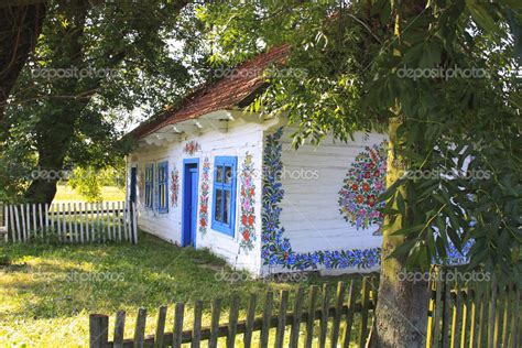 Hand decorated countryside house in Zalipie, Poland — Stock Photo ...