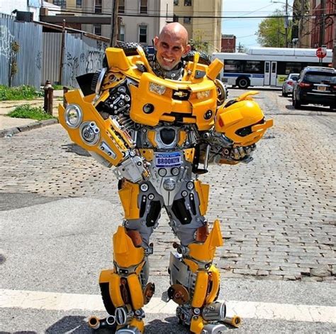 Artist Makes Real-Life Robot Costumes to Wear On the Streets of NYC - PlayJunkie