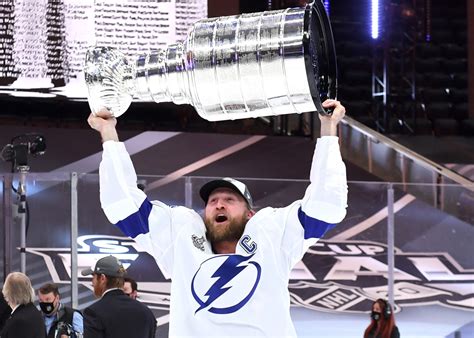 Steven Stamkos: Bio, Stats, News & More - The Hockey Writers