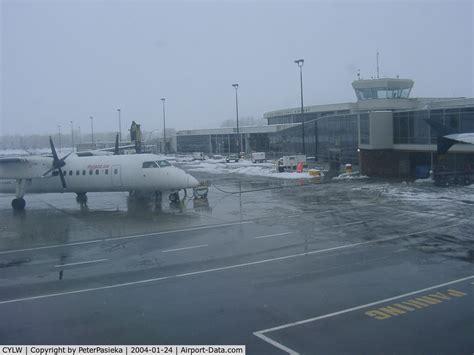 Kelowna International Airport, Kelowna, British Columbia Canada (CYLW) Photo