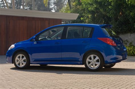 Nissan Versa: Hatchback Previewed By 2013 Note, Sedan Now Returns 40 MPG