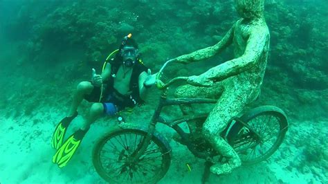 The Majestic Underwaters: Underwater Museums