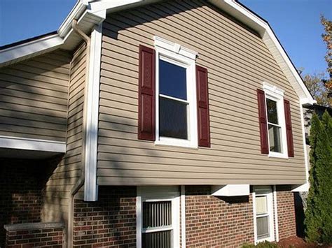 Maintenance Free Vinyl Siding Options For NJ Houses-Material Looks Like Wood.