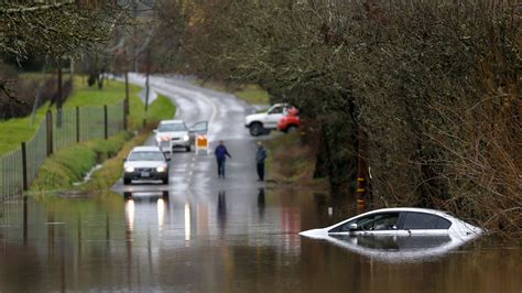 Heavy Rain Causes Flooding, Power Outages In San Francisco Bay Area ...