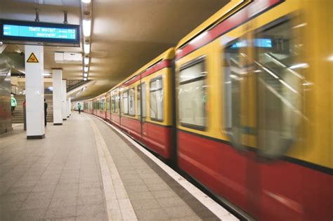 Free picture: train station, underground, subway, metro station, Berlin, Germa