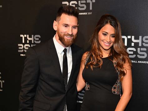 Lionel Messi And Wife : The Untold Truth Of Lionel Messi's Wife, Antonella ... / The longtime ...