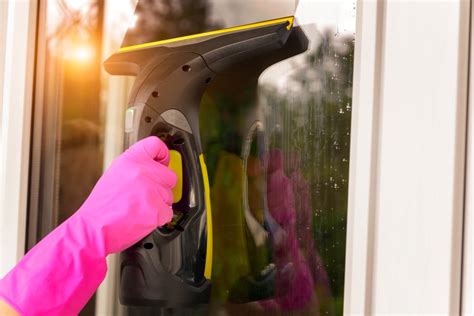 The 5 Best UK Window Vacuums (Nov 2020) | UpGardener™