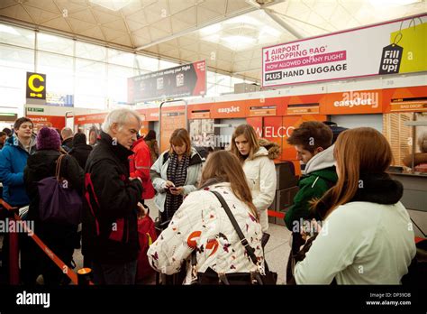 Easyjet Check In