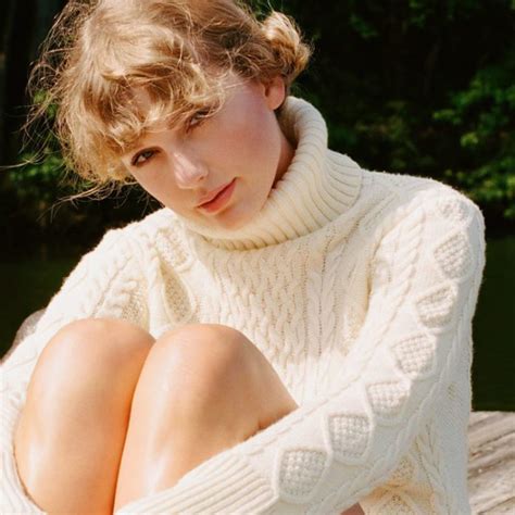 Cardigan - Taylor Swift - Https://wavwax.com/cardigan-taylor-swift/