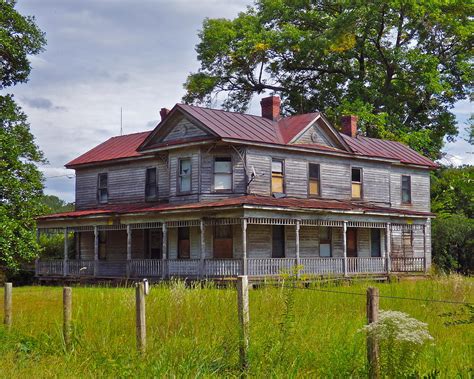 Abandoned Farmhouse Photograph by Jean Wright | Fine Art America