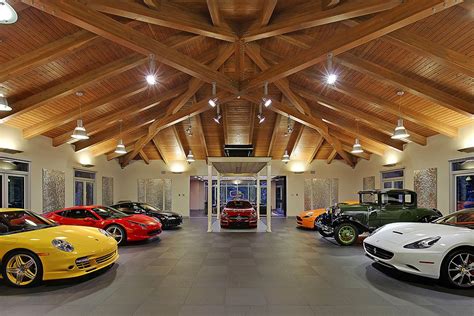 Two Bedroom House with a 16-Car Garage | Designs & Ideas on Dornob