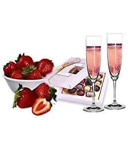 Hot Strawberries Champagne :: Hot :: MyNiceProfile.com