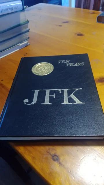 TEN YEARS USS John F. Kennedy CV-67 1978 Entire Crew in Photos - Hardback EUR 48,91 - PicClick DE