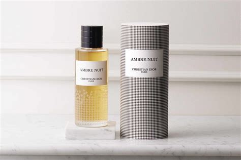 Ambre Nuit Fragrance: New Look Houndstooth Limited Edition | DIOR