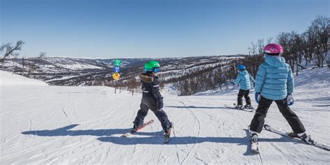 Norway skiing holidays for families made easy for 2022 with Ski Solutions