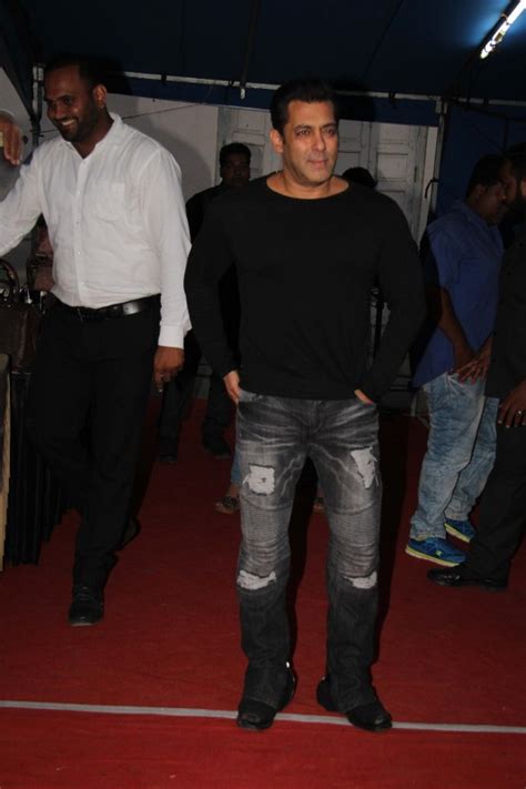 Salman Khan spotted at Mehboob Studio - Photos,Images,Gallery - 68694