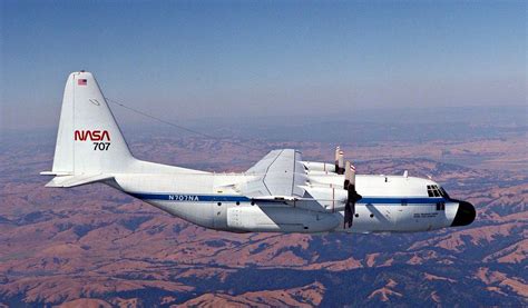 World Air Photo on Twitter | Air photo, Hercules, Lockheed