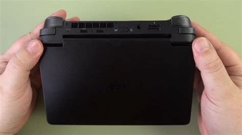 GPD WIN Mini Review - Clamshell 7840U portable gaming with Oculink support - DroiX Blogs ...