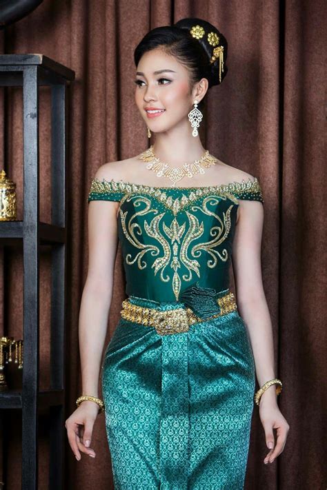 Khmer traditional wedding dress,