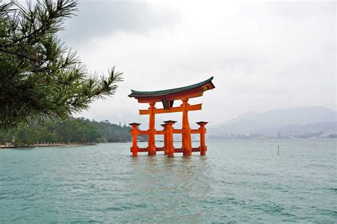 50 Most Famous Japan Landmarks to Visit • andoreia