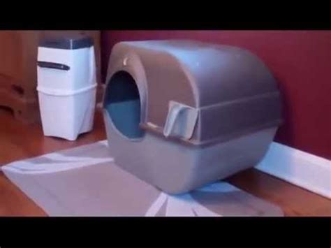 Omega Paw Self-Cleaning Litter Box Review | Top Litter Boxes